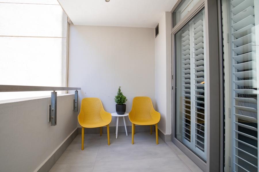 1 Bedroom Property for Sale in Foreshore Western Cape